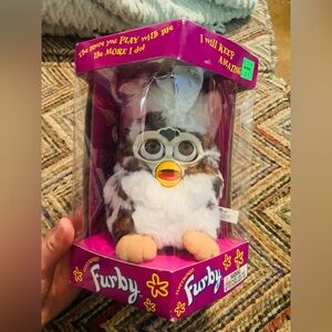 Furby - Snow Leopard - Tiger Electronics